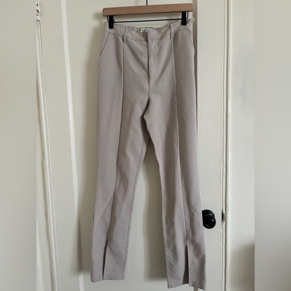 Abercrombie & Fitch Ultra High Rise Skinny Pants Size 6 READ